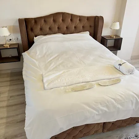 Closest Aparthotel *